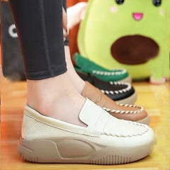 Loafers Women's Soft Bottom Leather Shoes Retro Shopping