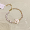 Image of Women's Fashion Temperament Pearl Heart Bracelet Shopping