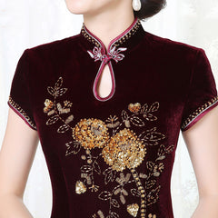 Golden Velvet Retro-improved Beaded Long High-grade Cheongsam