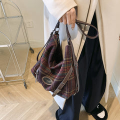 Simple And Portable Fashion Underarm Crossbody Bag