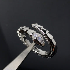 Female Creative Snake Diamond-studded Ring